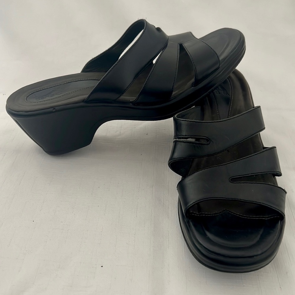 Dansko / Wedge / Leather Slip~On Sandals - Picture 2 of 13